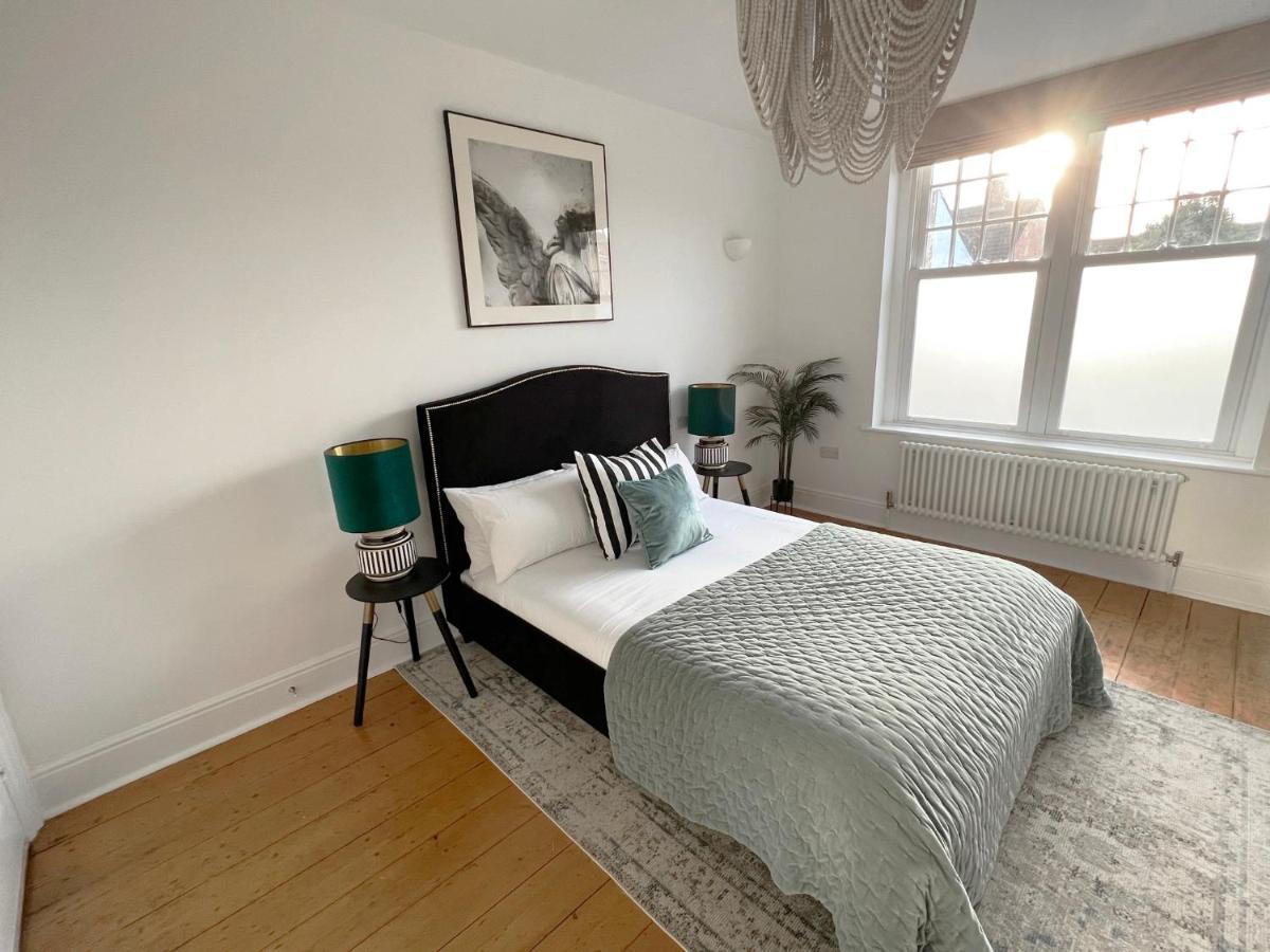 1 Bed / 1 Sofa Bed 'Scandi' Style Ground Floor Apartment Yeovil Luaran gambar