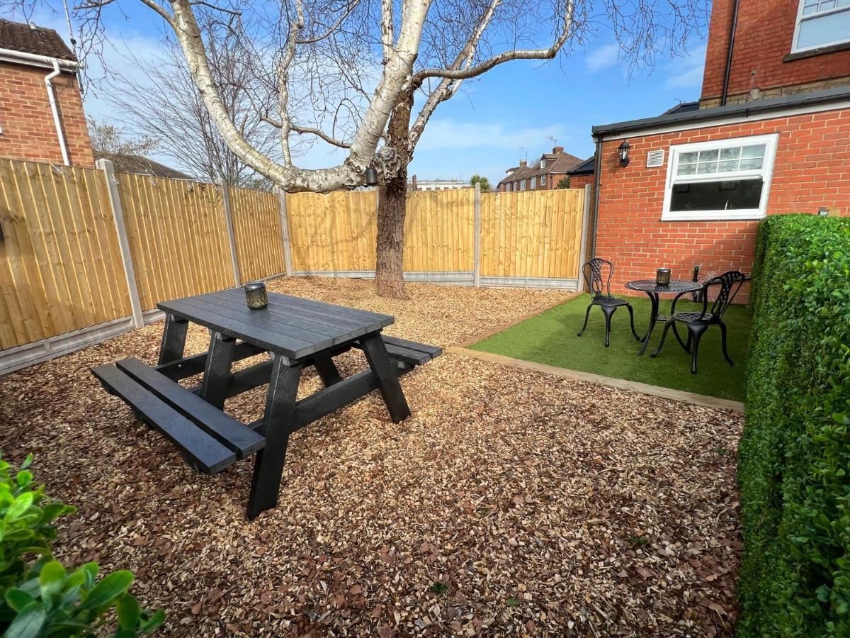 1 Bed / 1 Sofa Bed 'Scandi' Style Ground Floor Apartment Yeovil Luaran gambar